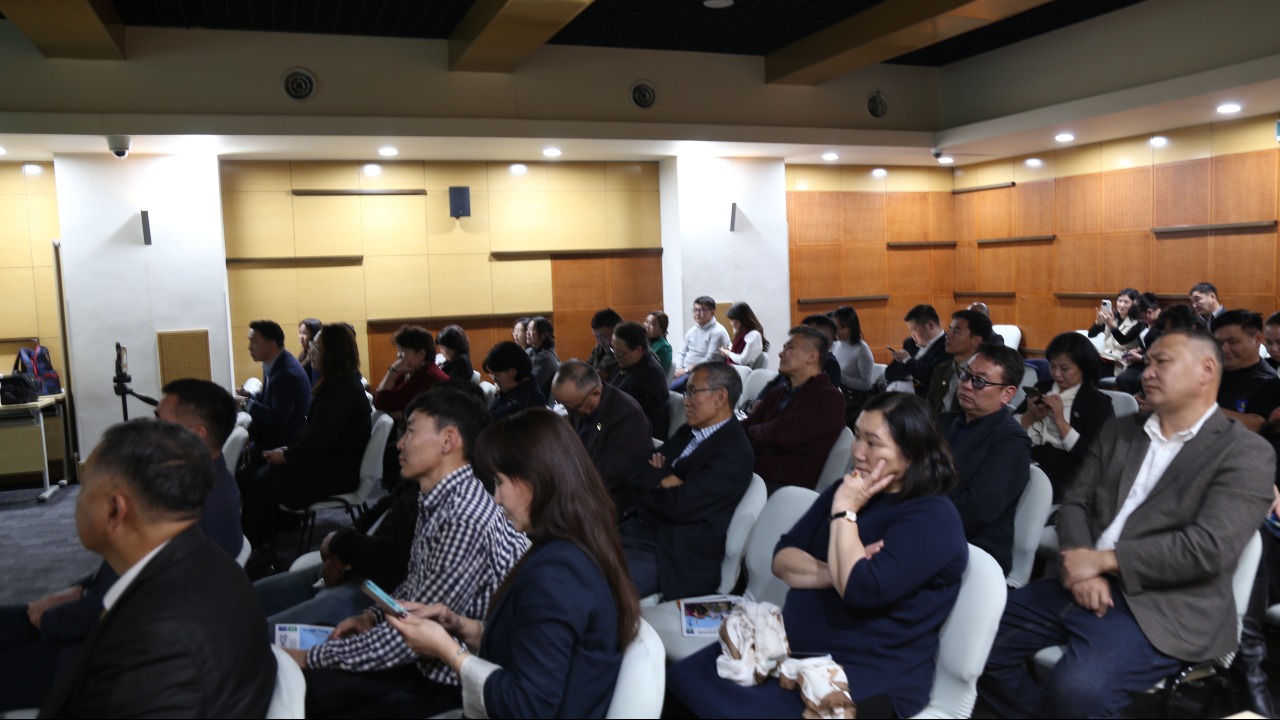 “Тэрбум мод" үндэсний хөдөлгөөний бэлтгэл үе шатны үр дүн, цаашдын шийдэл" хэлэлцүүлэг амжилттай боллоо. 